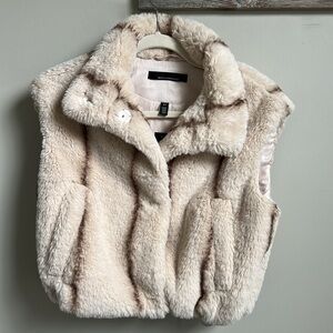 NWT WHBM Luxurious Cream & Brown Stripe Faux Fur Vest